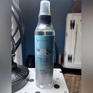 LOVEWINX Toy Cleaner 6oz. Love & protect